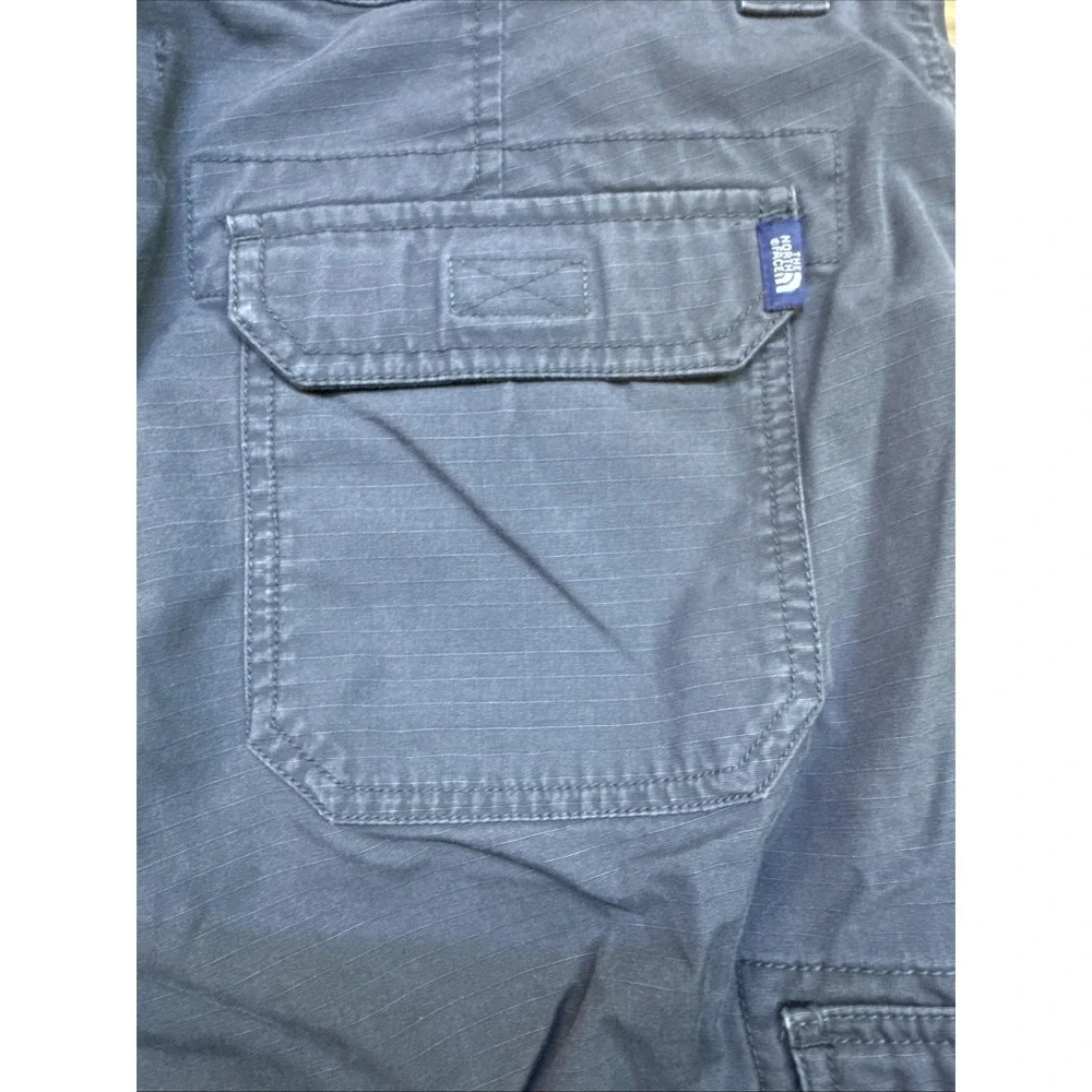 The North Face Cargo Shorts Mens 34 Gray Flat Front 11